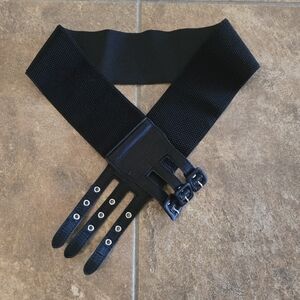 Black Triple Buckled 35 Elastic Belt